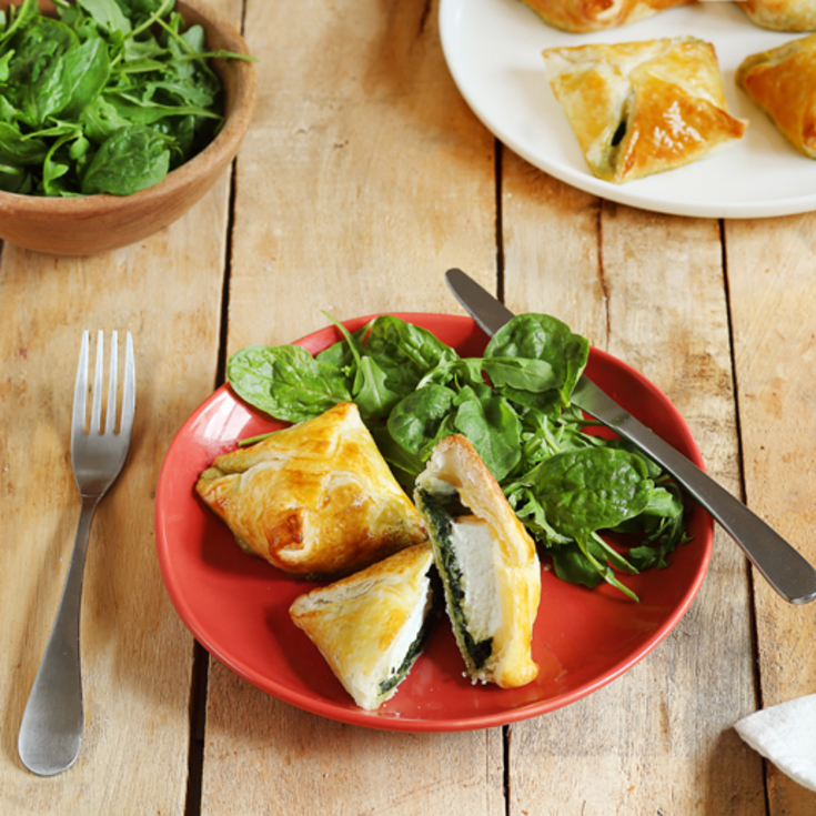 Goat cheese and spinach feuilletés