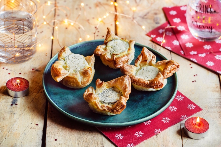 Puff pastry with goat cheese and leeks