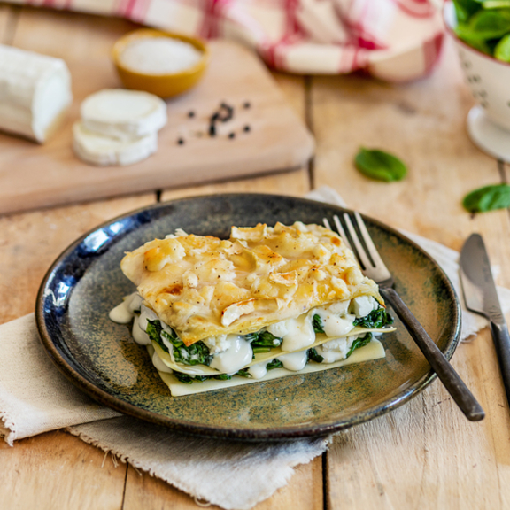 Goat cheese and spinach lasagna