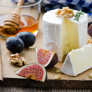 Perfect sweet pairings to enhance goat cheese